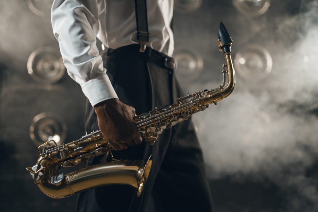 O Caminho para Seguir Carreira na Música Tocando Saxofone