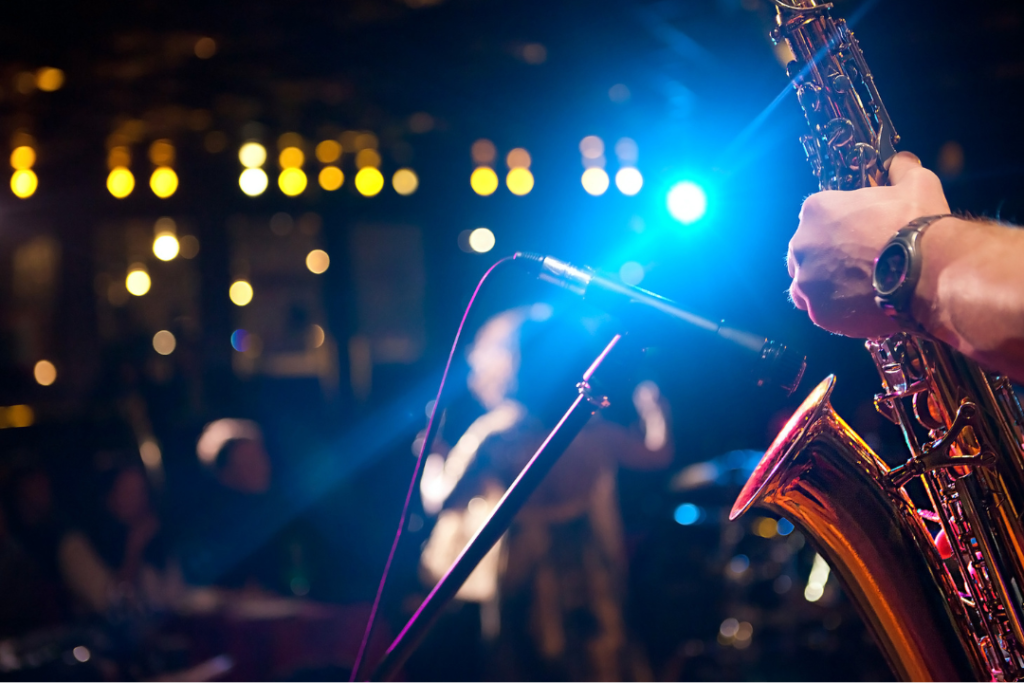 Como Ficar Rico com Saxofone: A Riqueza que Dinheiro Não Compra