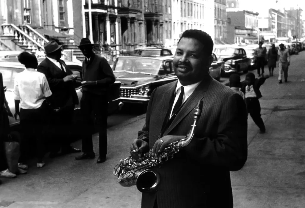 O que Cannonball Adderley ensina sobre tocar com emoção